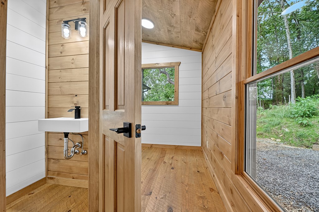 417097 Blue Ridge Residential