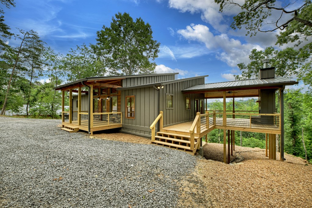 417097 Blue Ridge Residential