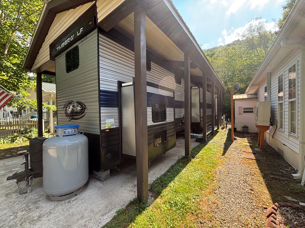 417104 Hiawassee Residential
