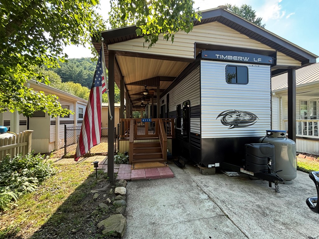 417104 Hiawassee Residential