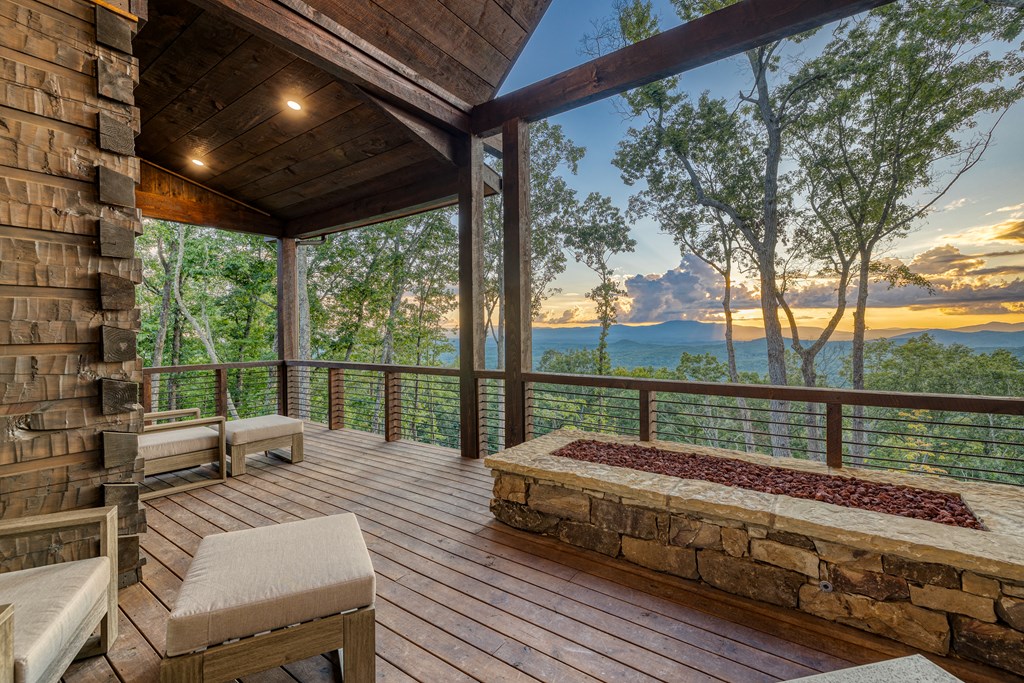 417117 Mineral Bluff Residential
