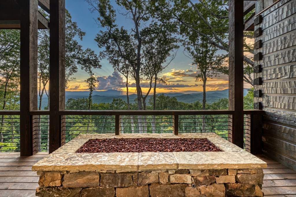 417117 Mineral Bluff Residential
