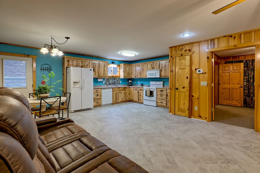 417128 Hiawassee Residential