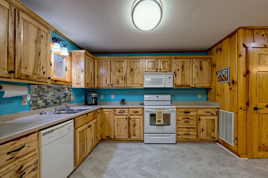 417128 Hiawassee Residential