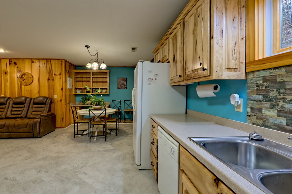 417128 Hiawassee Residential