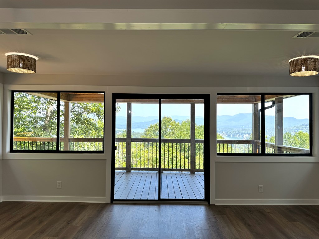417143 Young Harris Residential