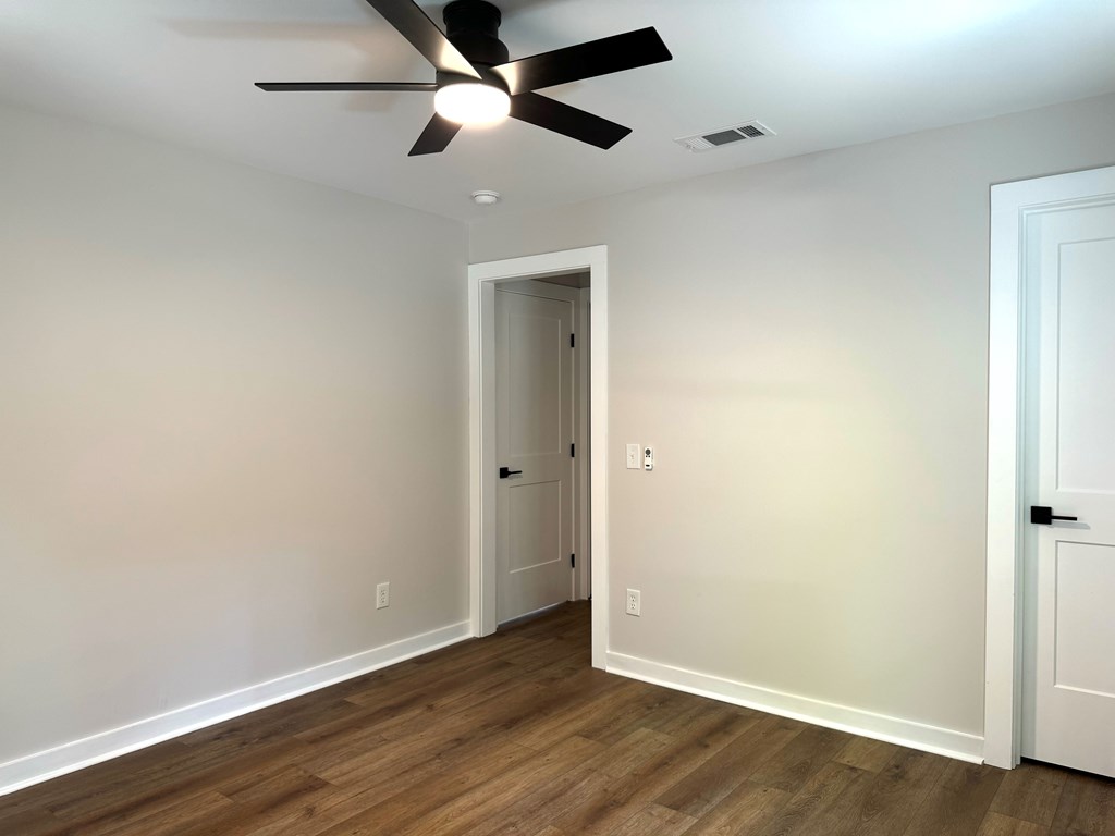 417143 Young Harris Residential