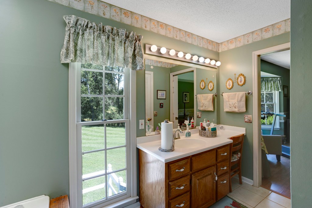 417150 Hayesville Residential