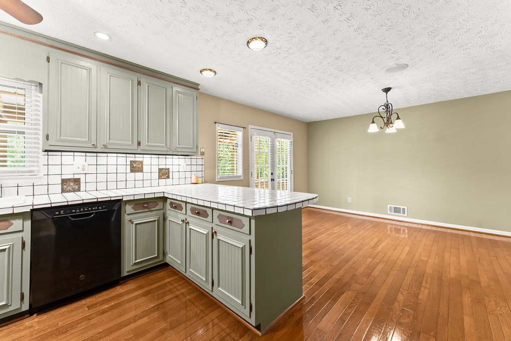 417153 Dahlonega Residential