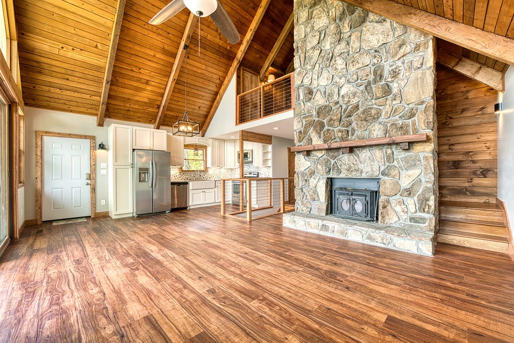 417160 Young Harris Residential