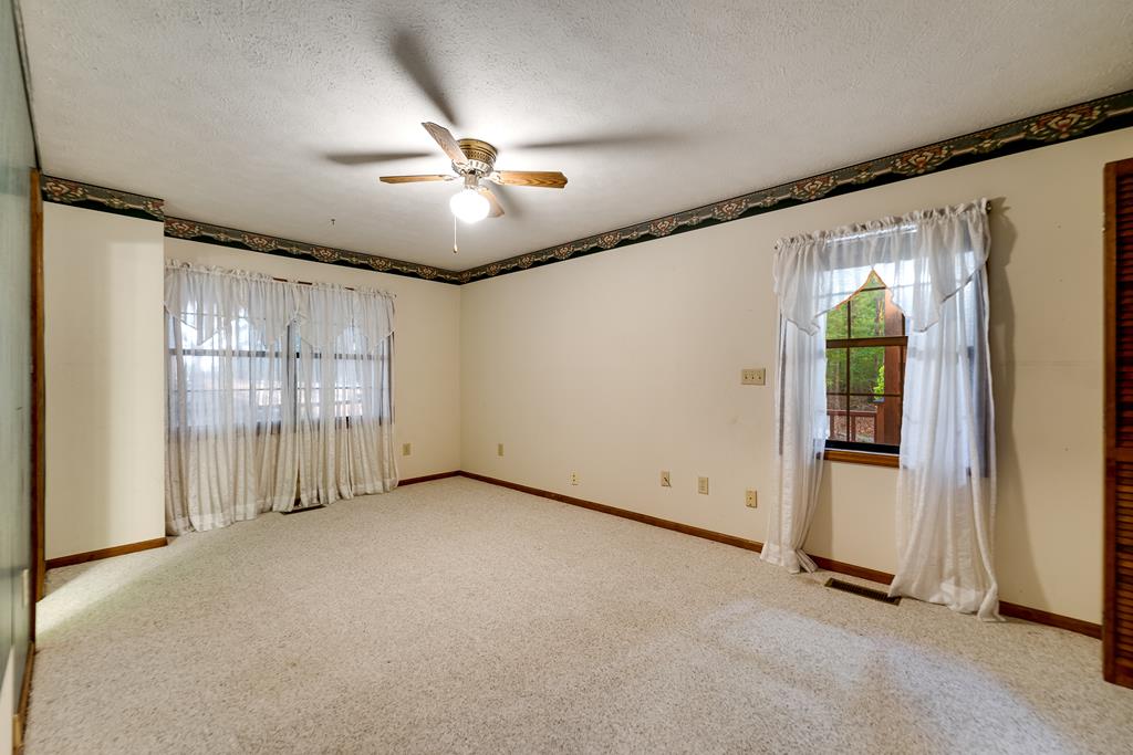 417165 Hayesville Residential