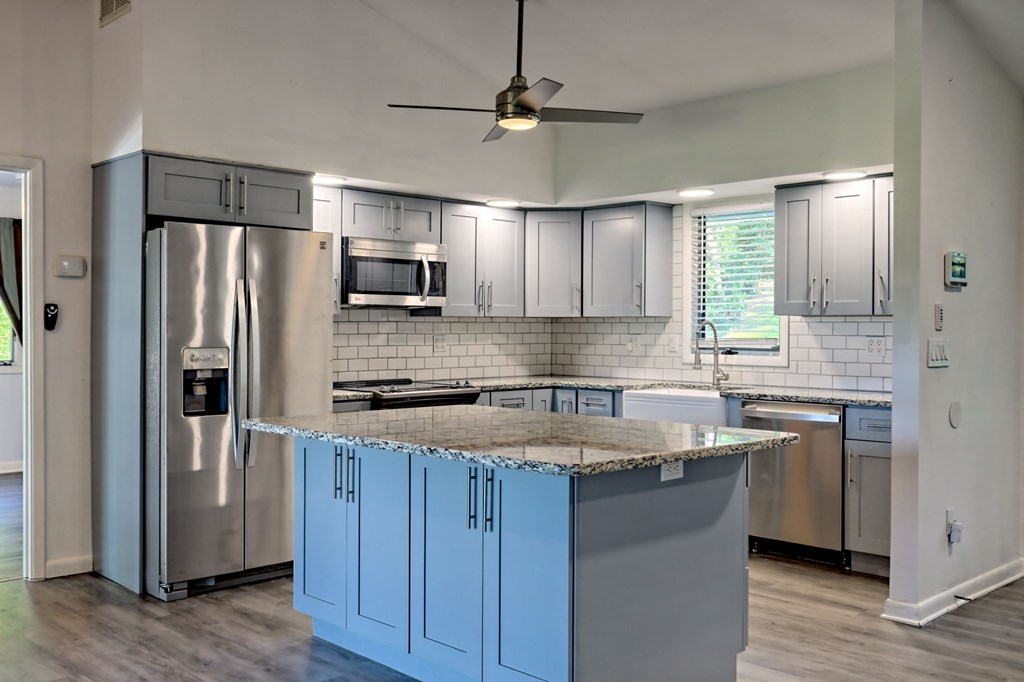 417175 Young Harris Residential