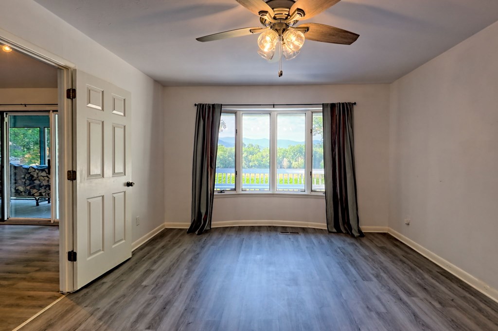 417175 Young Harris Residential
