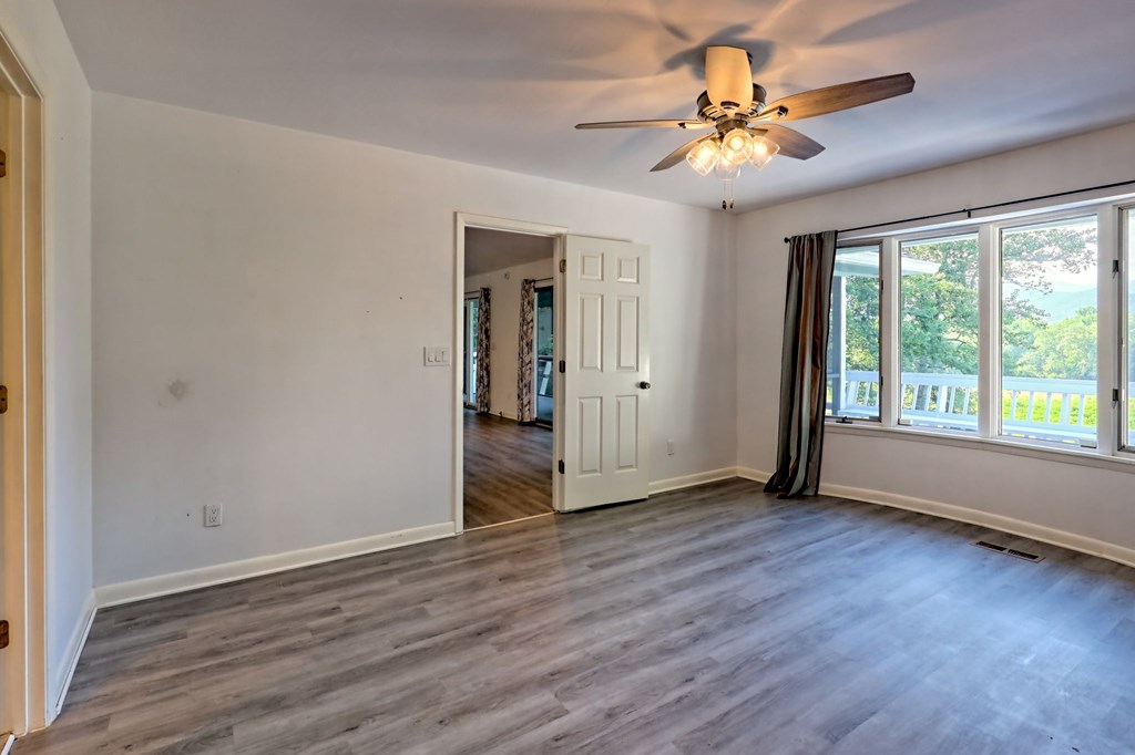 417175 Young Harris Residential