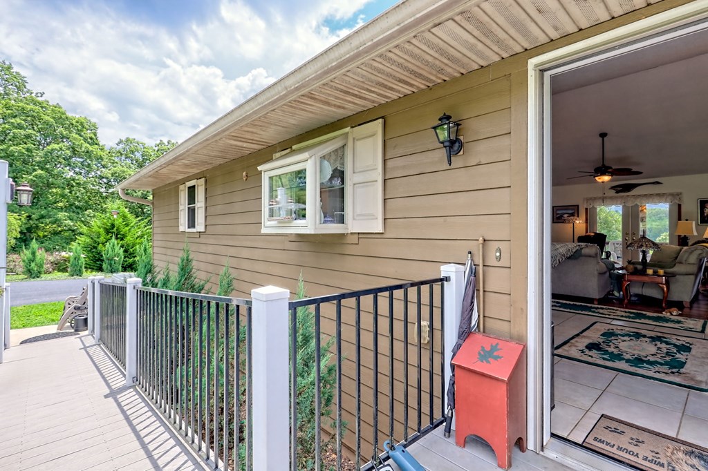 417184 Hayesville Residential