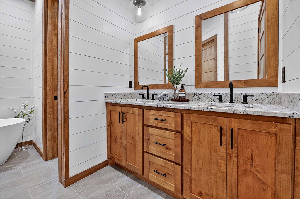 417186 Ellijay Residential