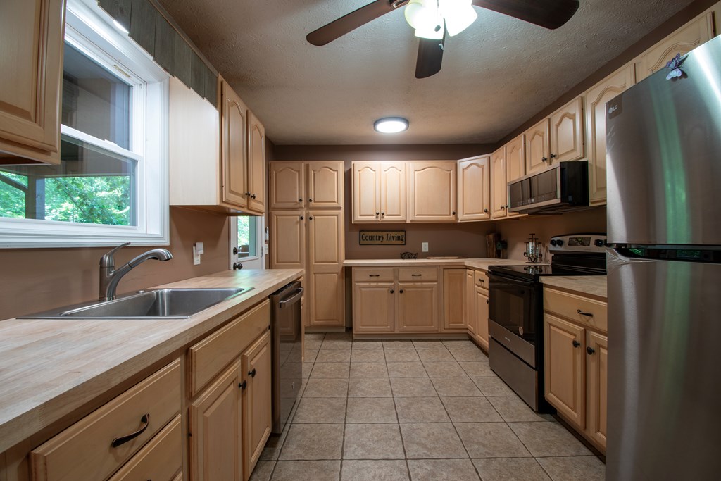 417195 Blairsville Residential