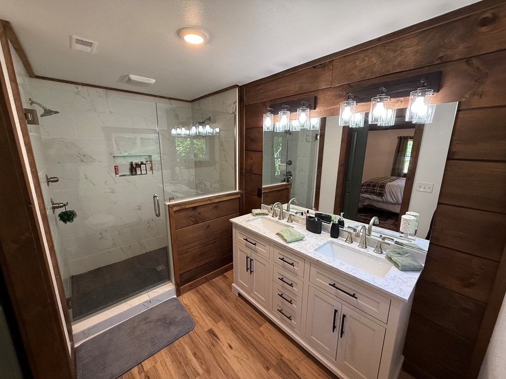417207 Mineral Bluff Residential