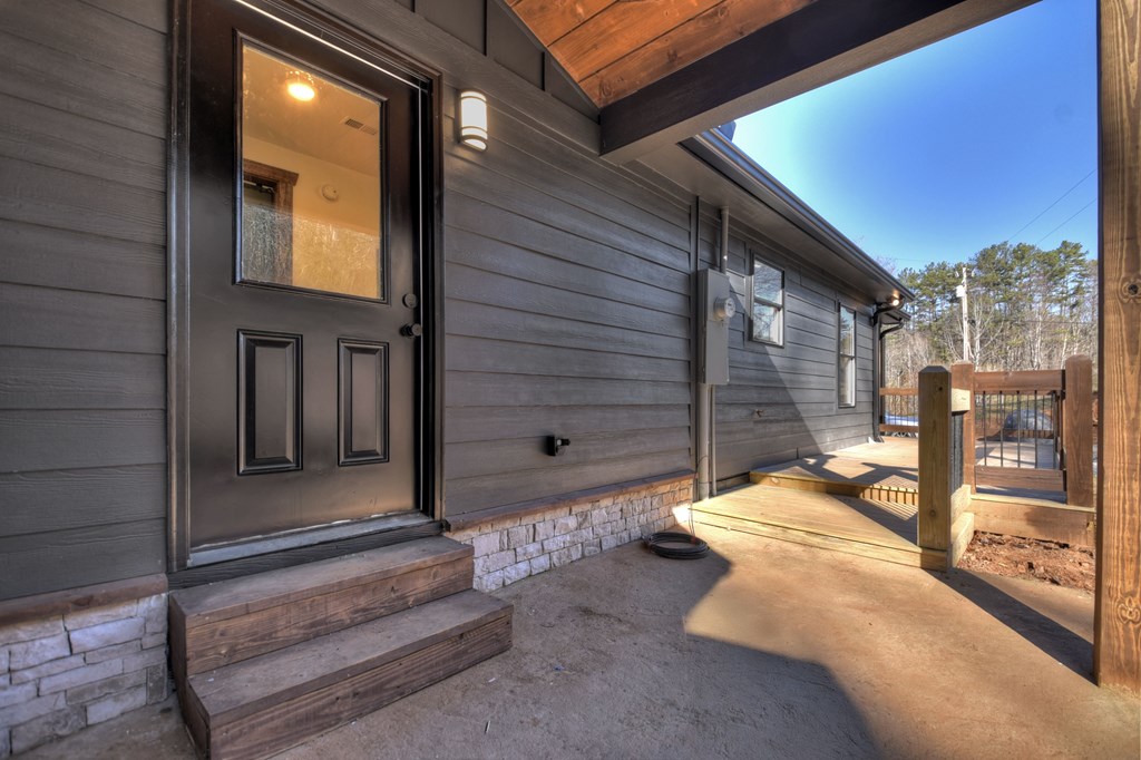 417207 Mineral Bluff Residential