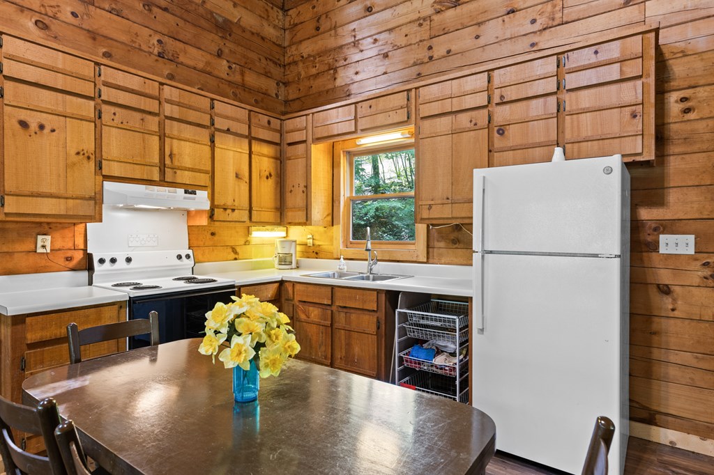 417208 Suches Residential
