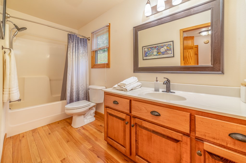 417210 Murphy Residential