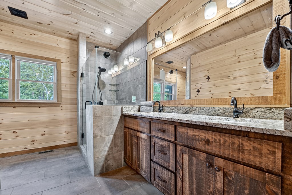 417212 Blue Ridge Residential