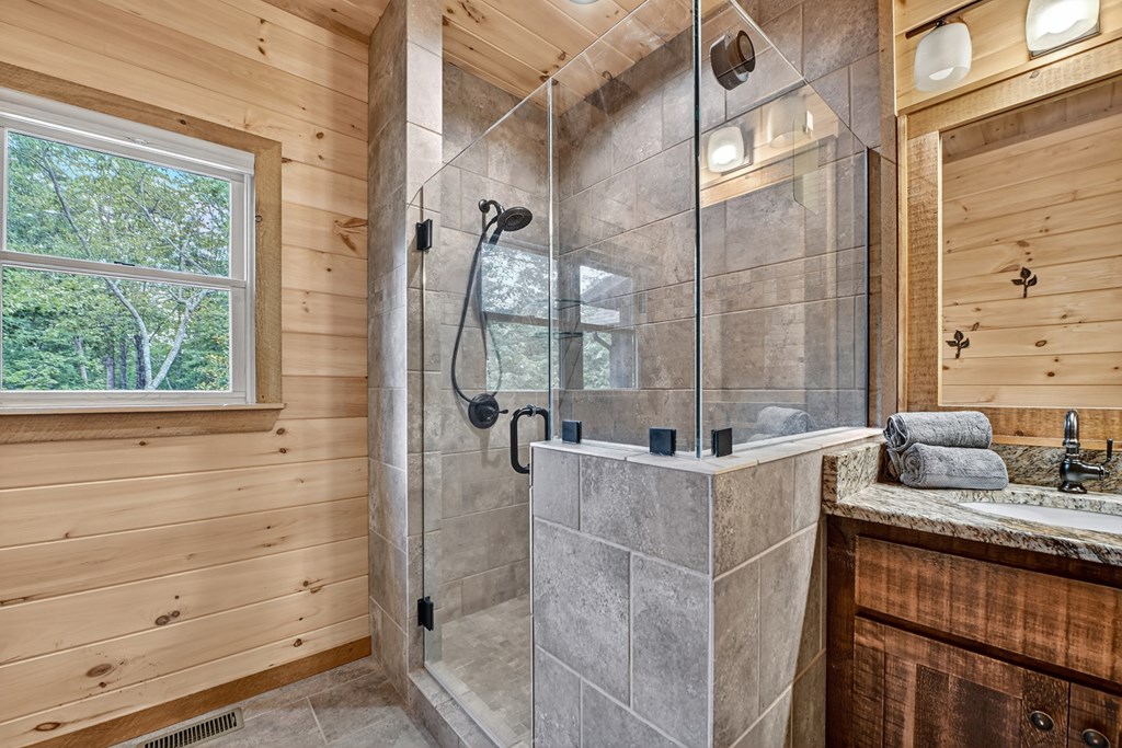 417212 Blue Ridge Residential