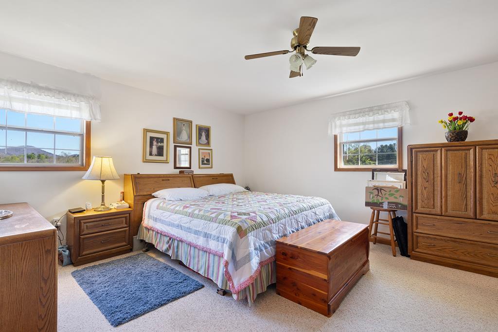 417220 Young Harris Residential