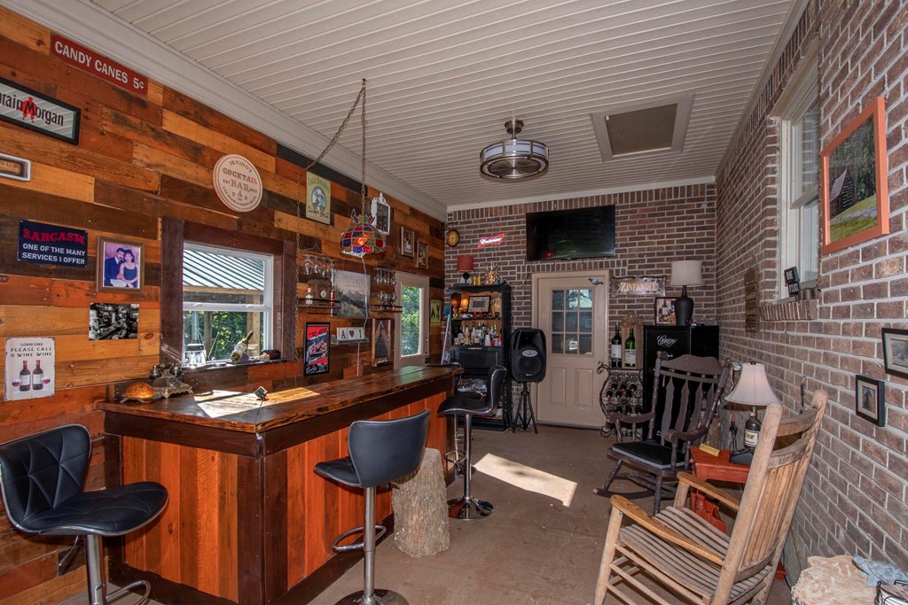 417227 Hayesville Residential