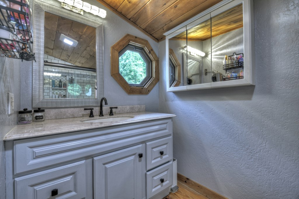 417229 Blue Ridge Residential