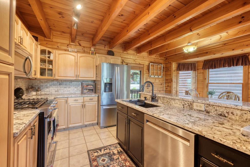 417233 Blairsville Residential