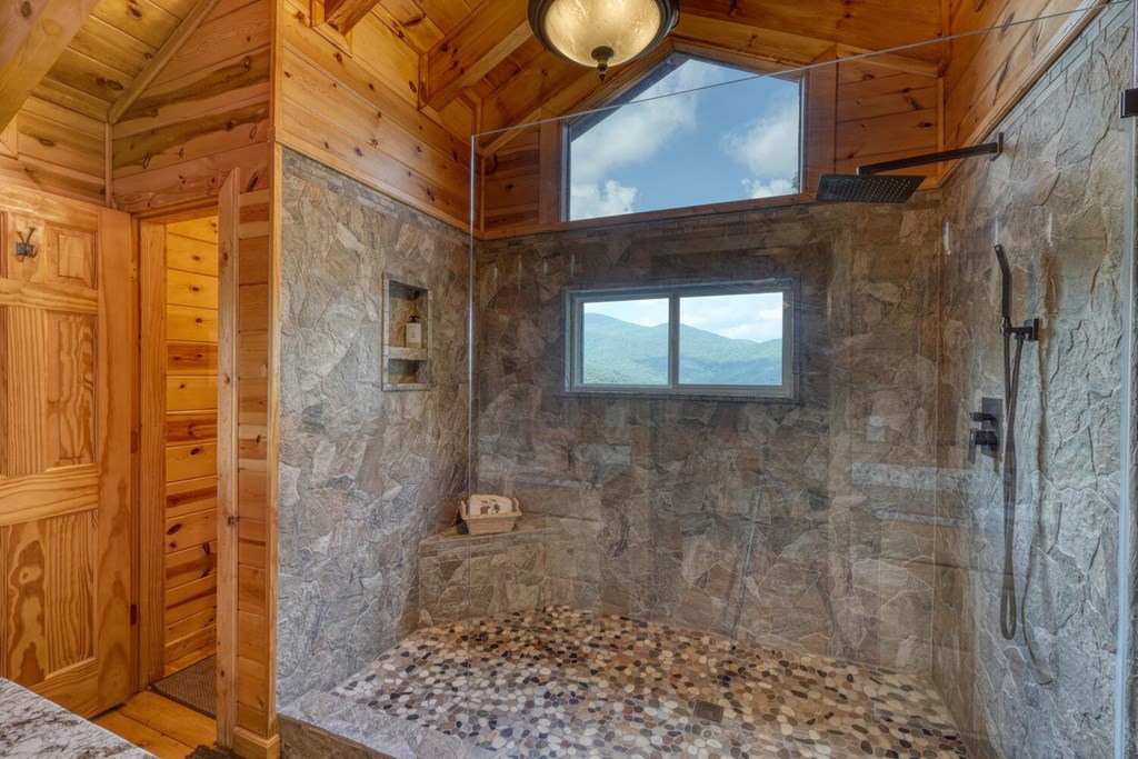 417233 Blairsville Residential