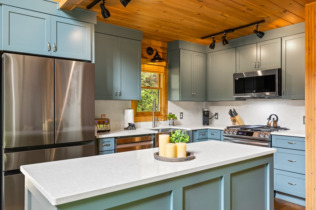 417234 Morganton Residential
