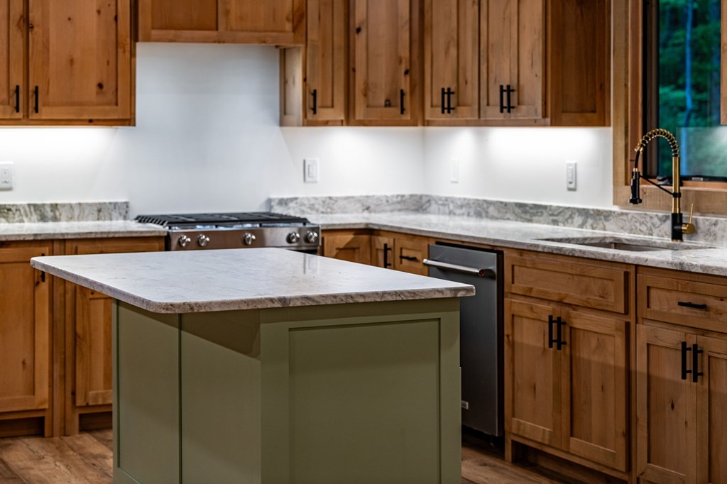 417241 Blue Ridge Residential