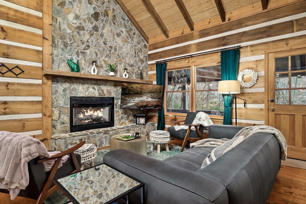 417242 Blue Ridge Residential