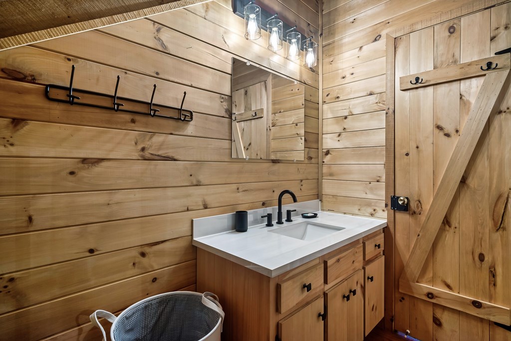 417242 Blue Ridge Residential