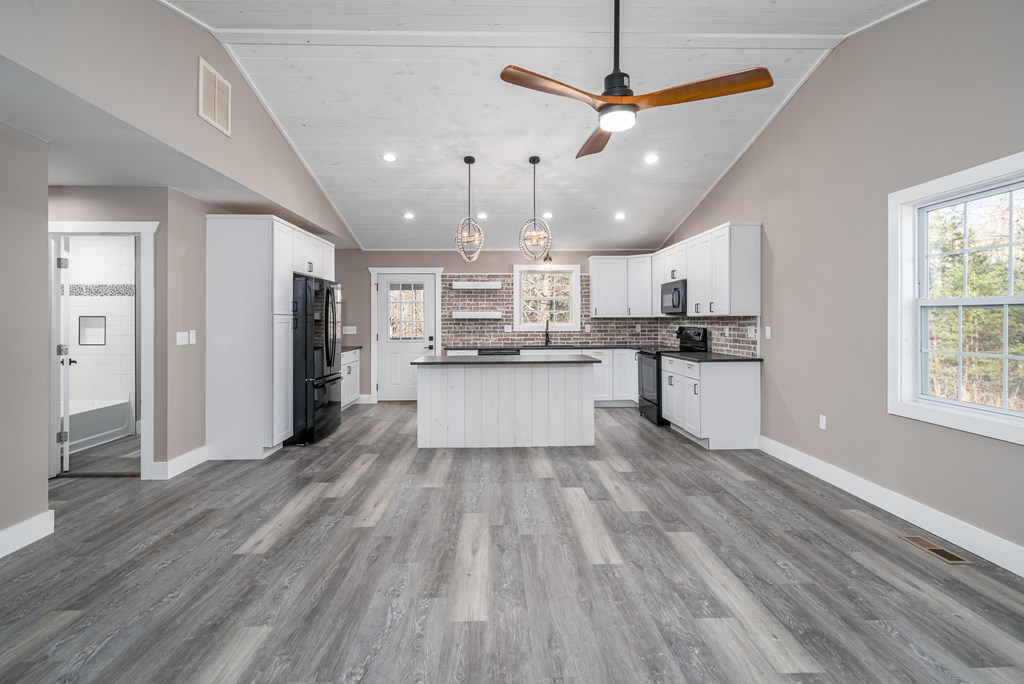 417253 Blue Ridge Residential