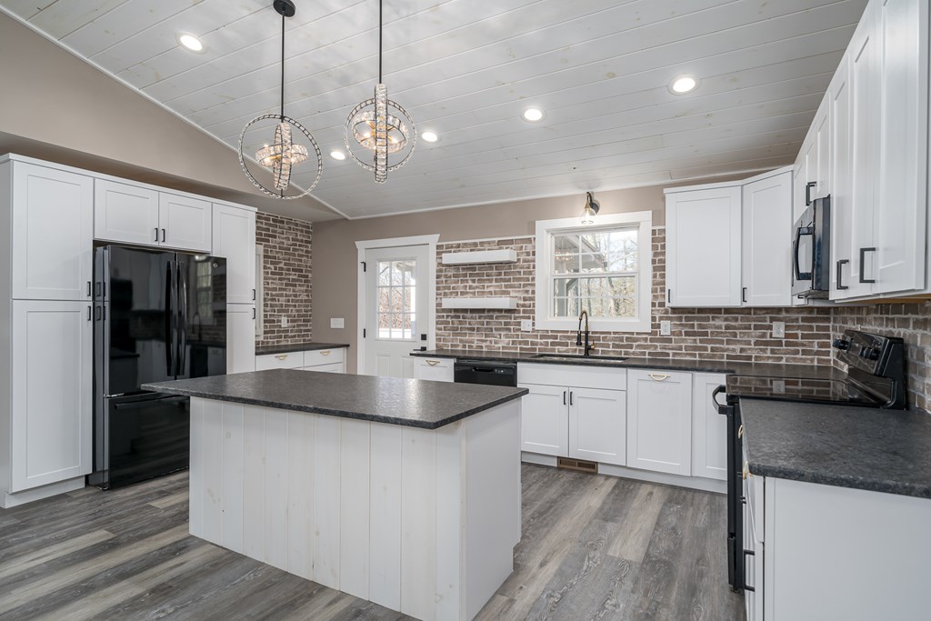 417253 Blue Ridge Residential