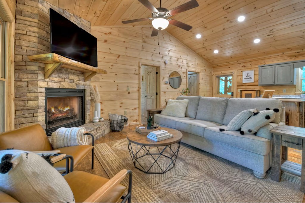 417256 Blue Ridge Residential