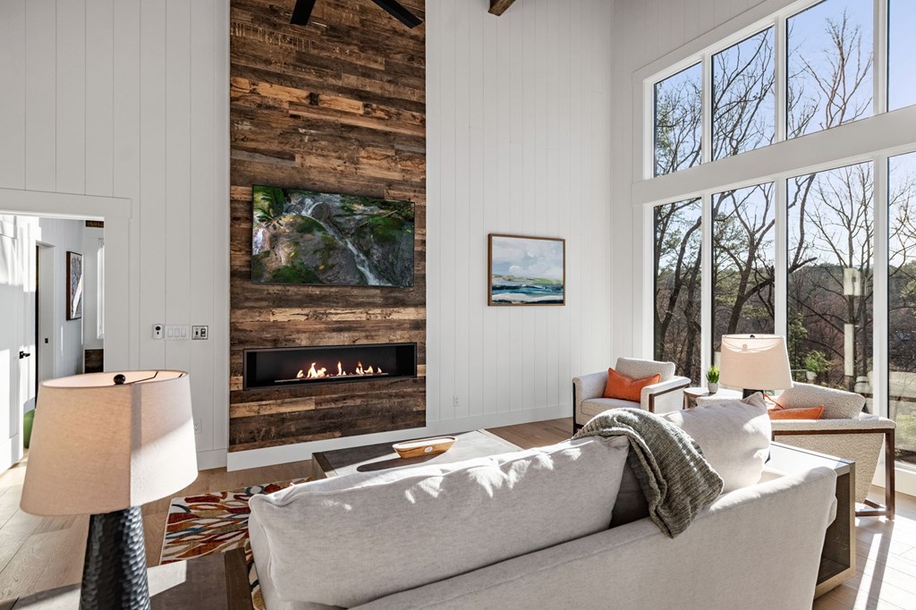 417268 Blue Ridge Residential