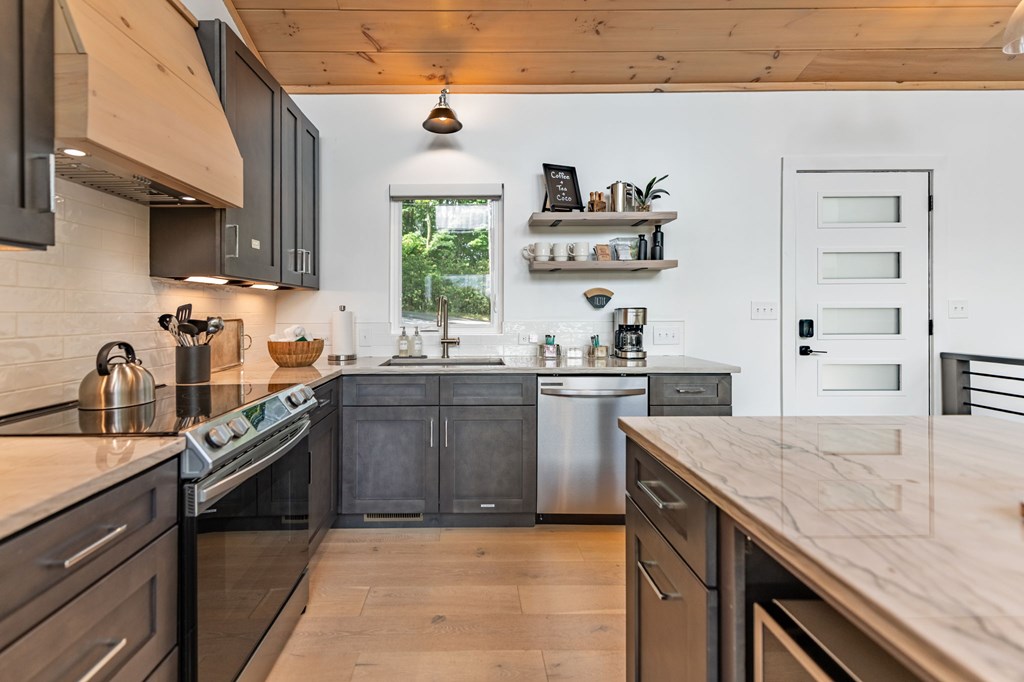 417278 Blue Ridge Residential