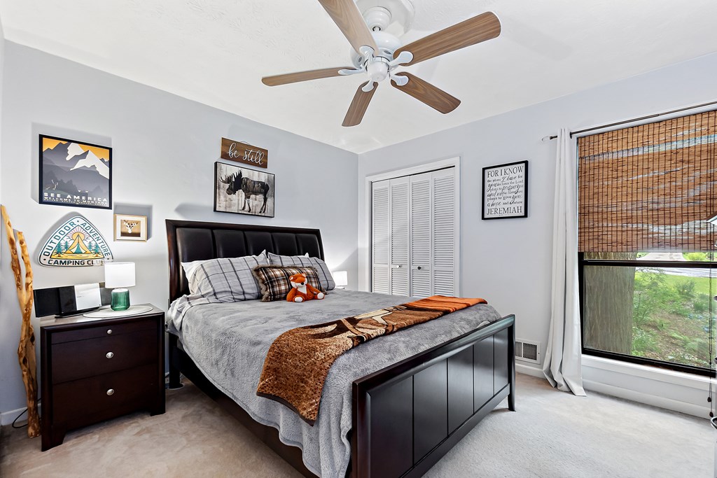 417285 Woodstock Residential