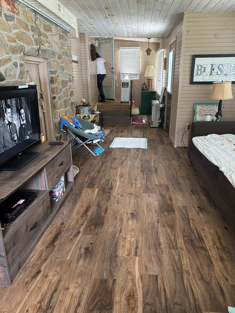 417286 Hayesville Residential