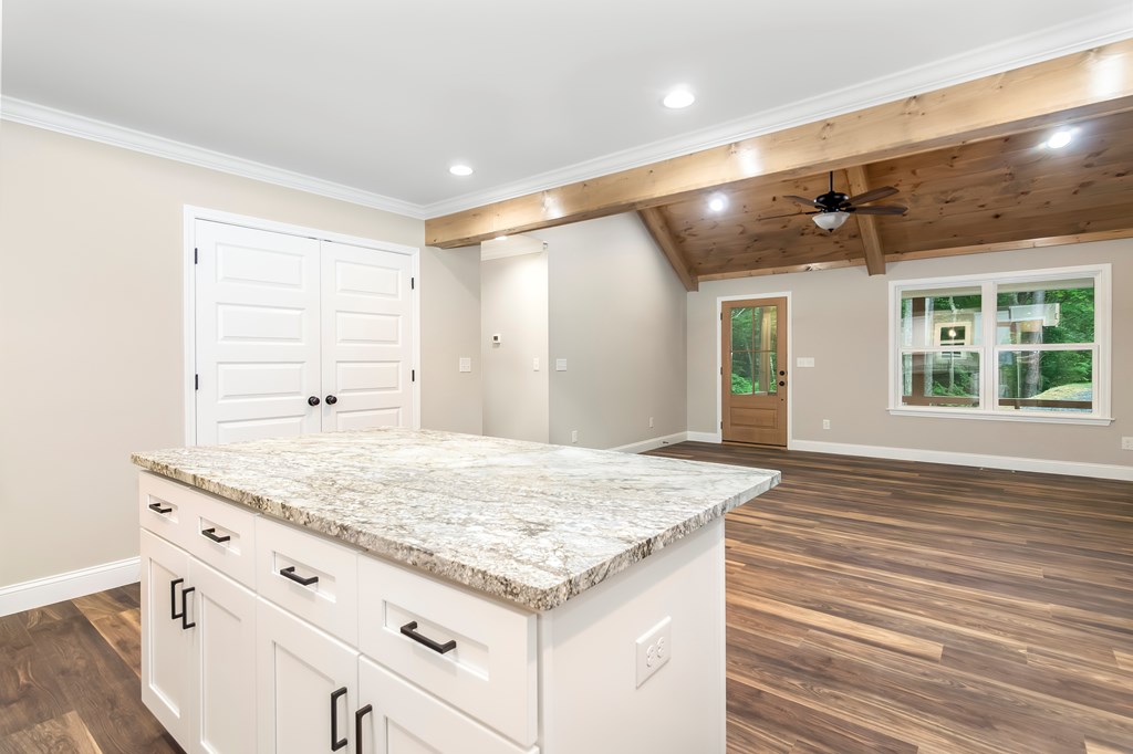 417290 Ellijay Residential