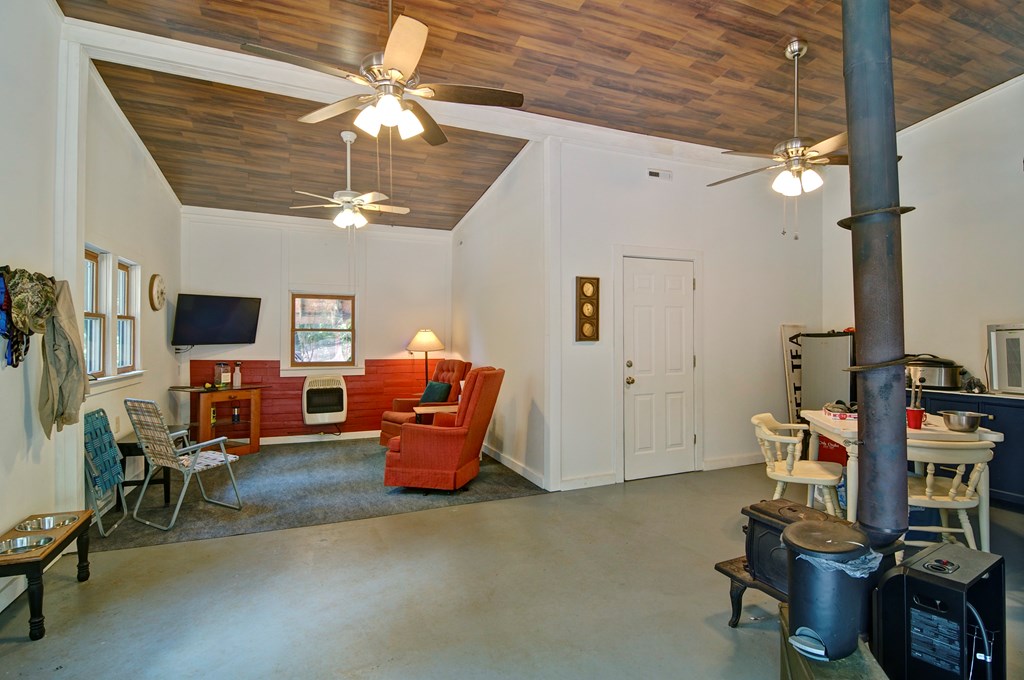 417293 Dawsonville Residential
