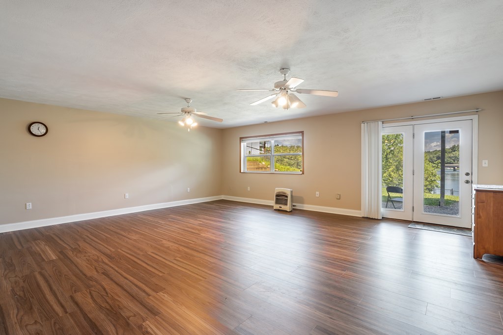 417295 Blairsville Residential