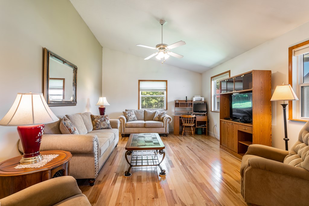 417295 Blairsville Residential