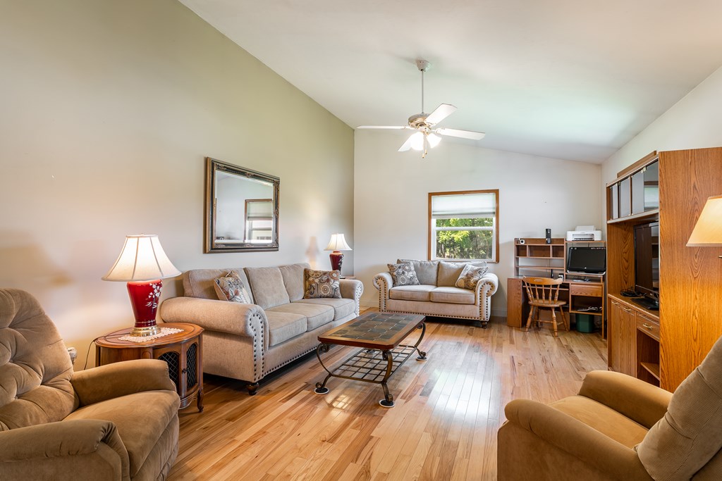417295 Blairsville Residential