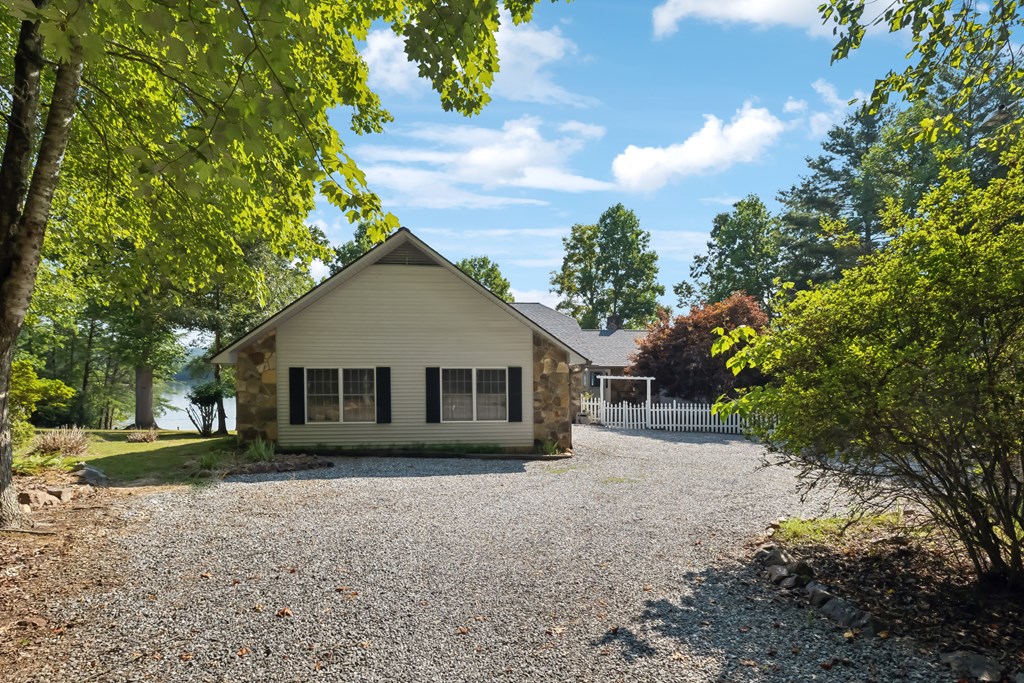 417303 Blairsville Residential