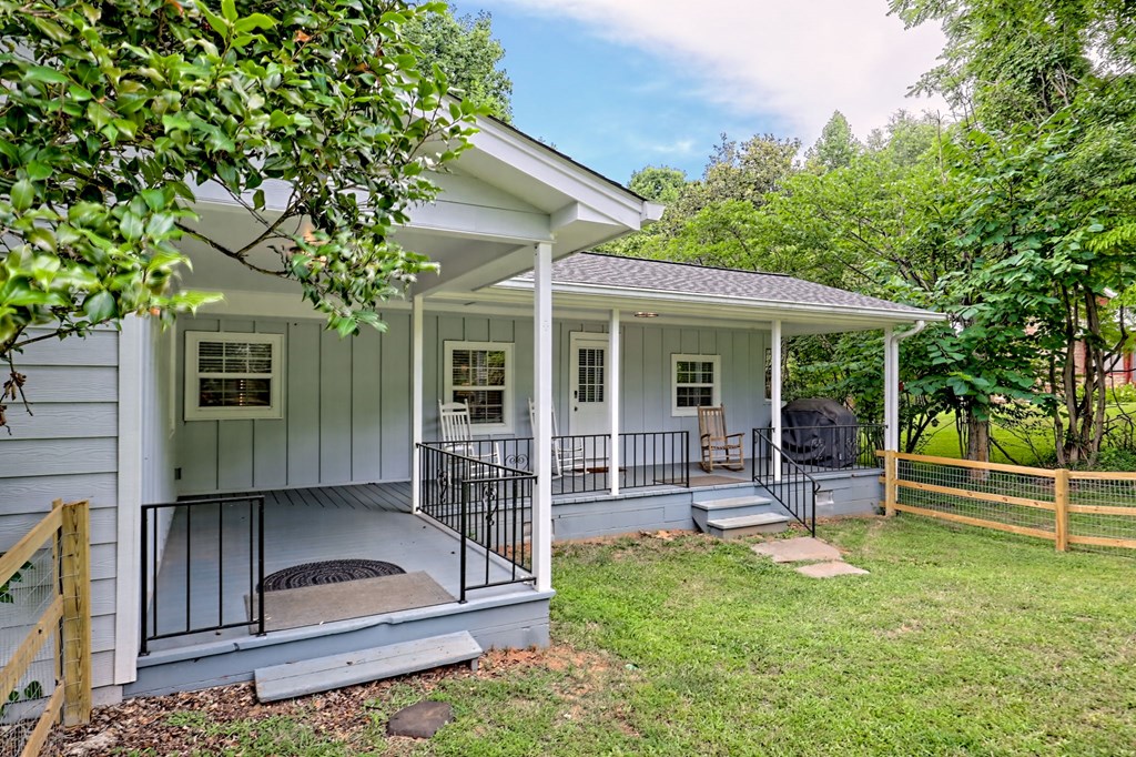417304 Hayesville Residential